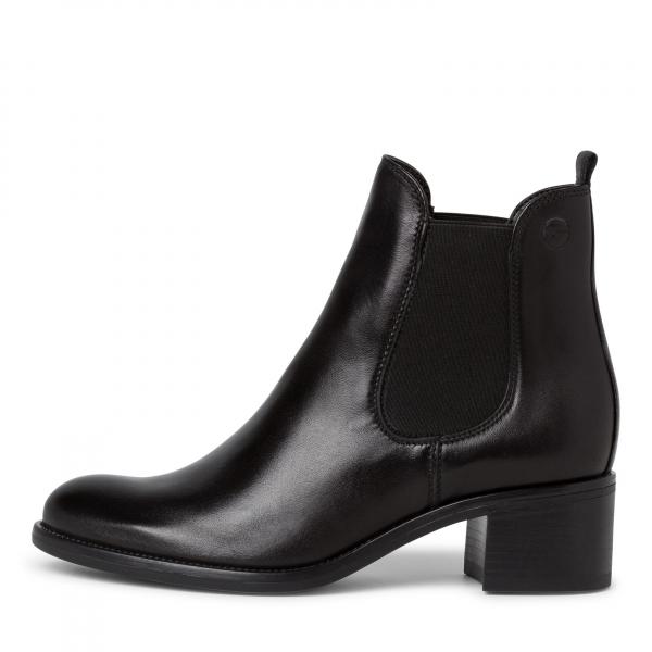 modischer, sportlicher Stiefel aus Leder in der Farbe schwarz mit Absatz