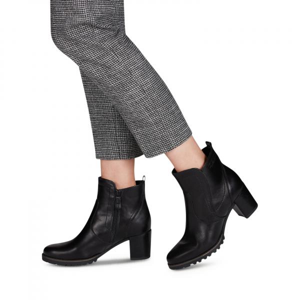 Schafthöhe: 11 cm Absatztyp: Blockabsatz Absatzhöhe: 65 mm Decksohle: Textil Obermaterial: Leder Schuhspitze: rund Innenmaterial: Materialmix aus Leder und Textil Verschluss: Reißverschluss, , Farbe schwarz